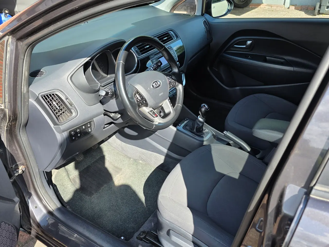 Billede 3 - Kia Rio 1.4 Benzin 2016