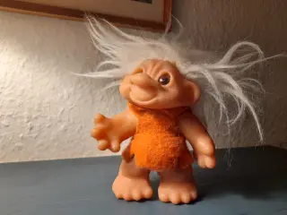 Gjøl trold