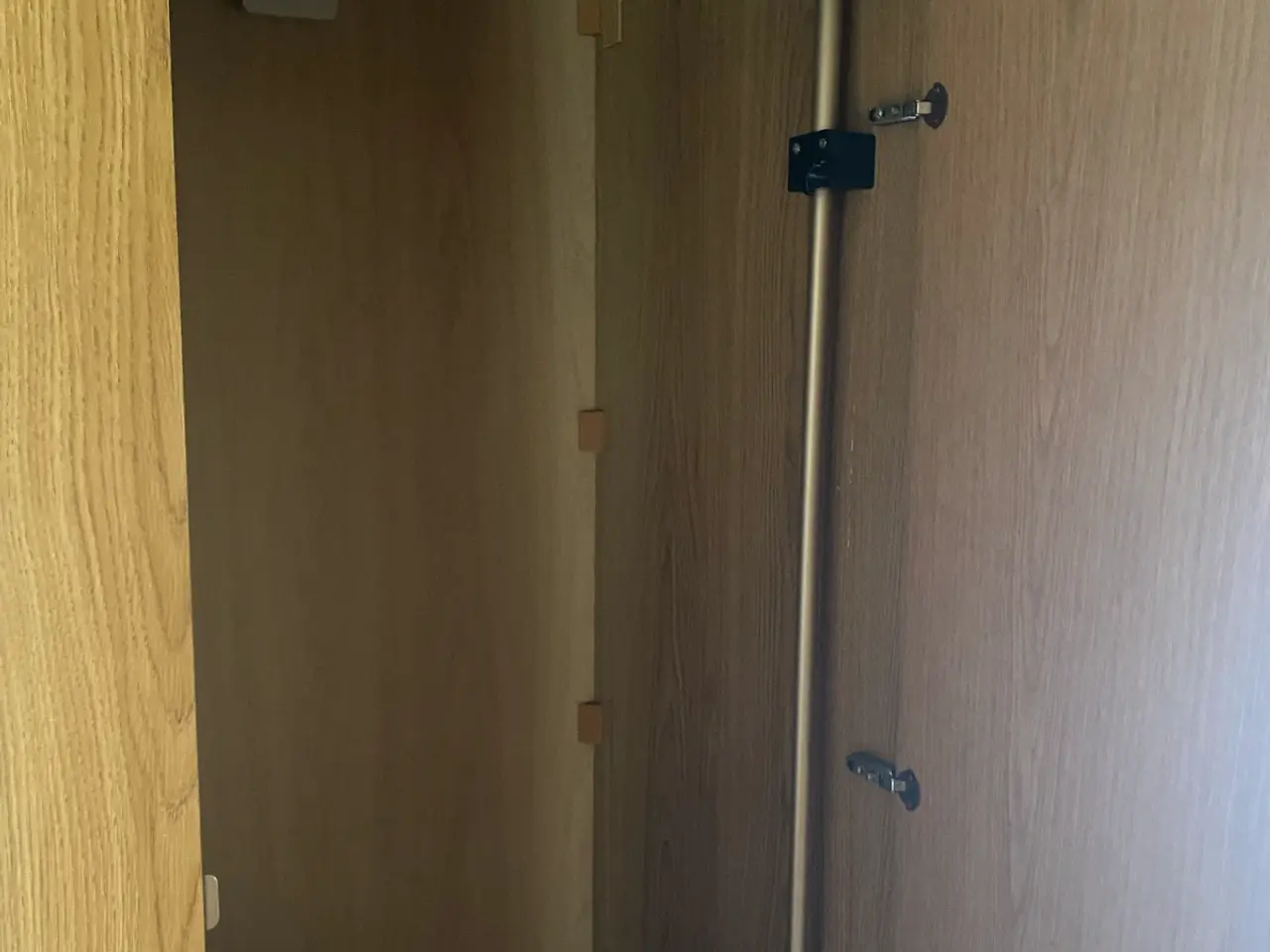 Billede 13 - Stor praktisk ældre campingvogn sælges