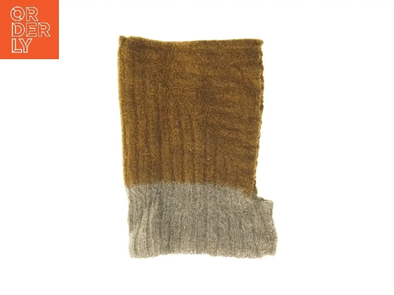 Billede 1 - Strikket elefanthue (str. 29,5x22 cm)