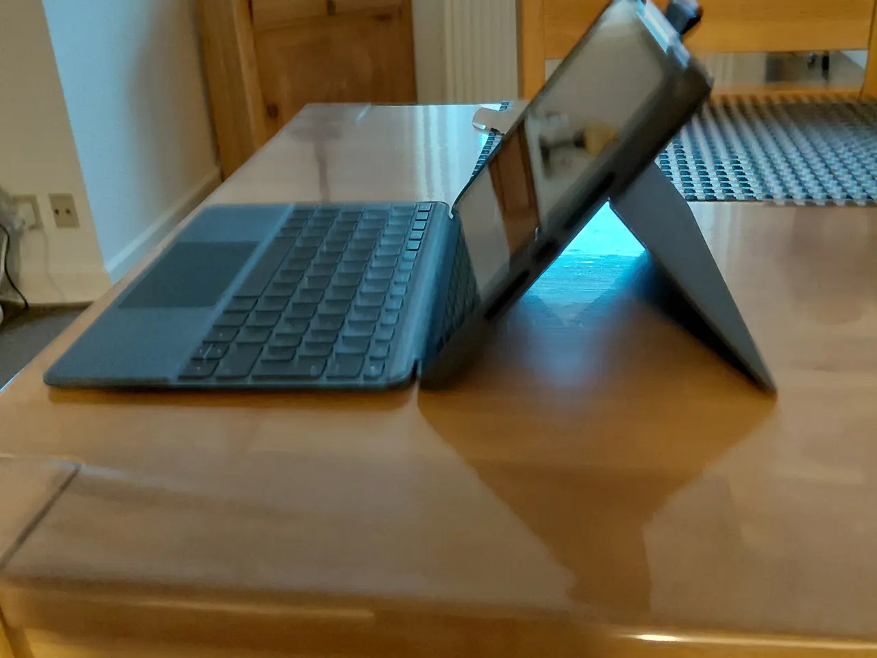 Billede 7 - IPAD 8 32GB wifi, med Logitec tastatur/cover.