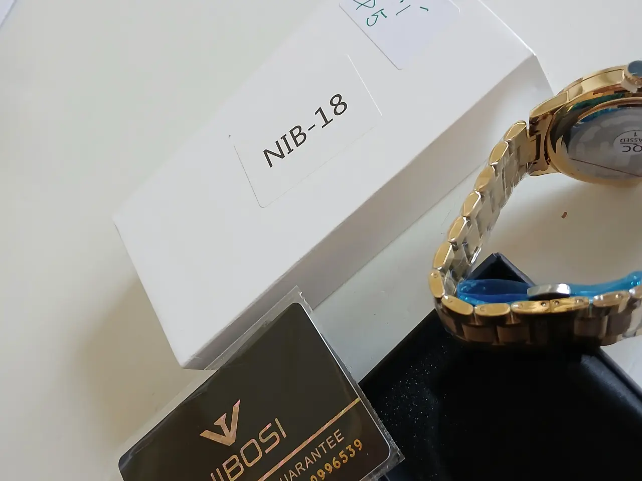 Billede 2 - NIBOSI armbånds ur gyldent med sort skive (NIB18)