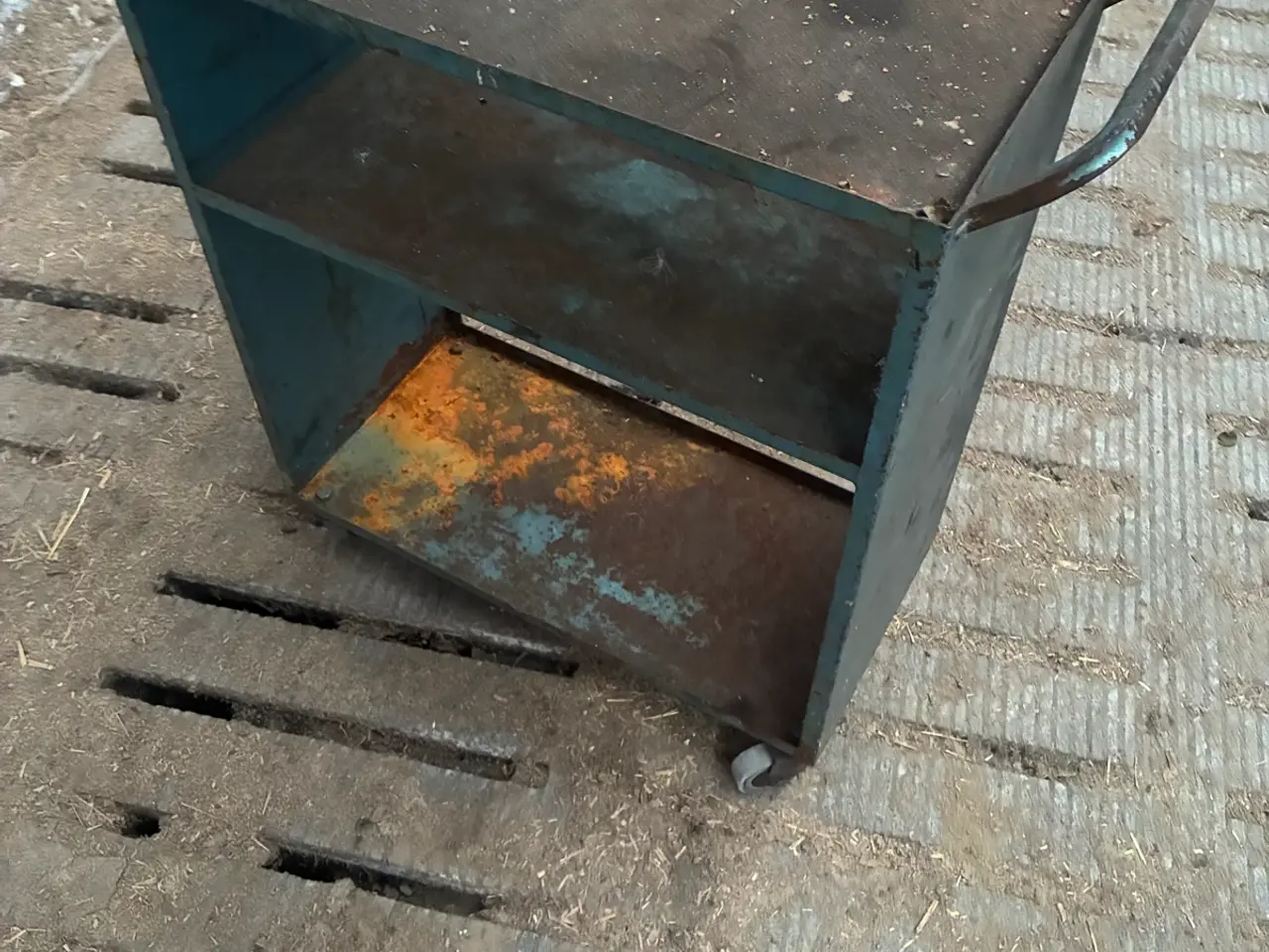 Billede 2 - Metal rullevogn med hjul