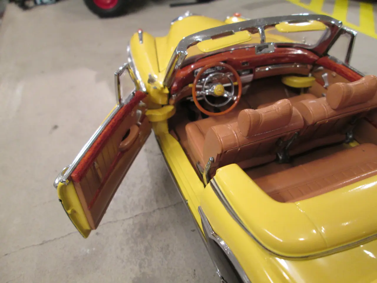Billede 5 - Modelbil Mercedes 220 SE Sun-Star 1:18