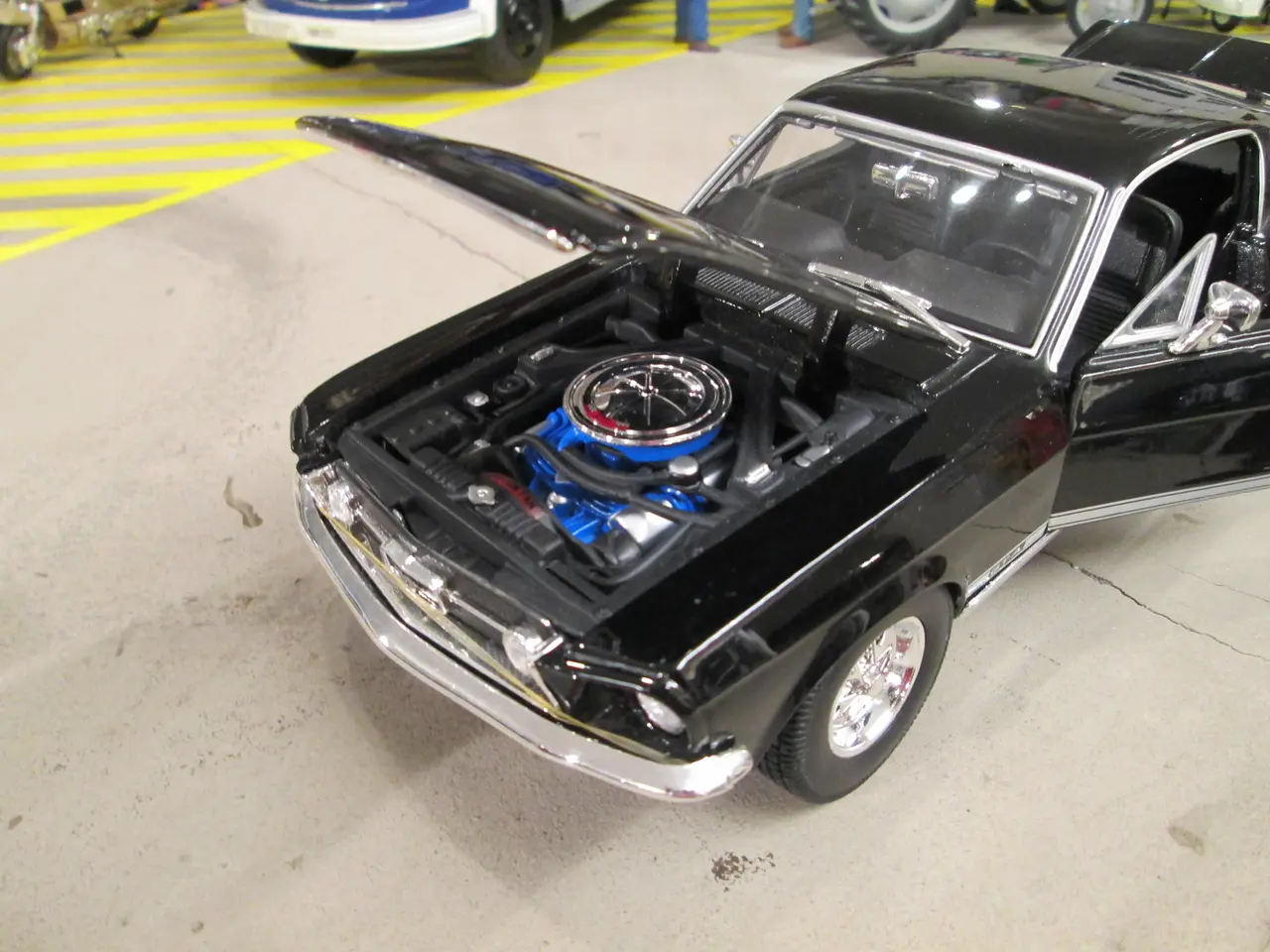 Billede 4 - Ford Mustang  GTA   Maisto  1:18