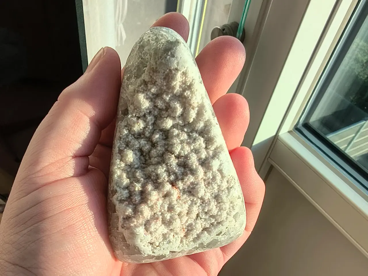 Billede 5 - Lys ametyst freeform med druzy