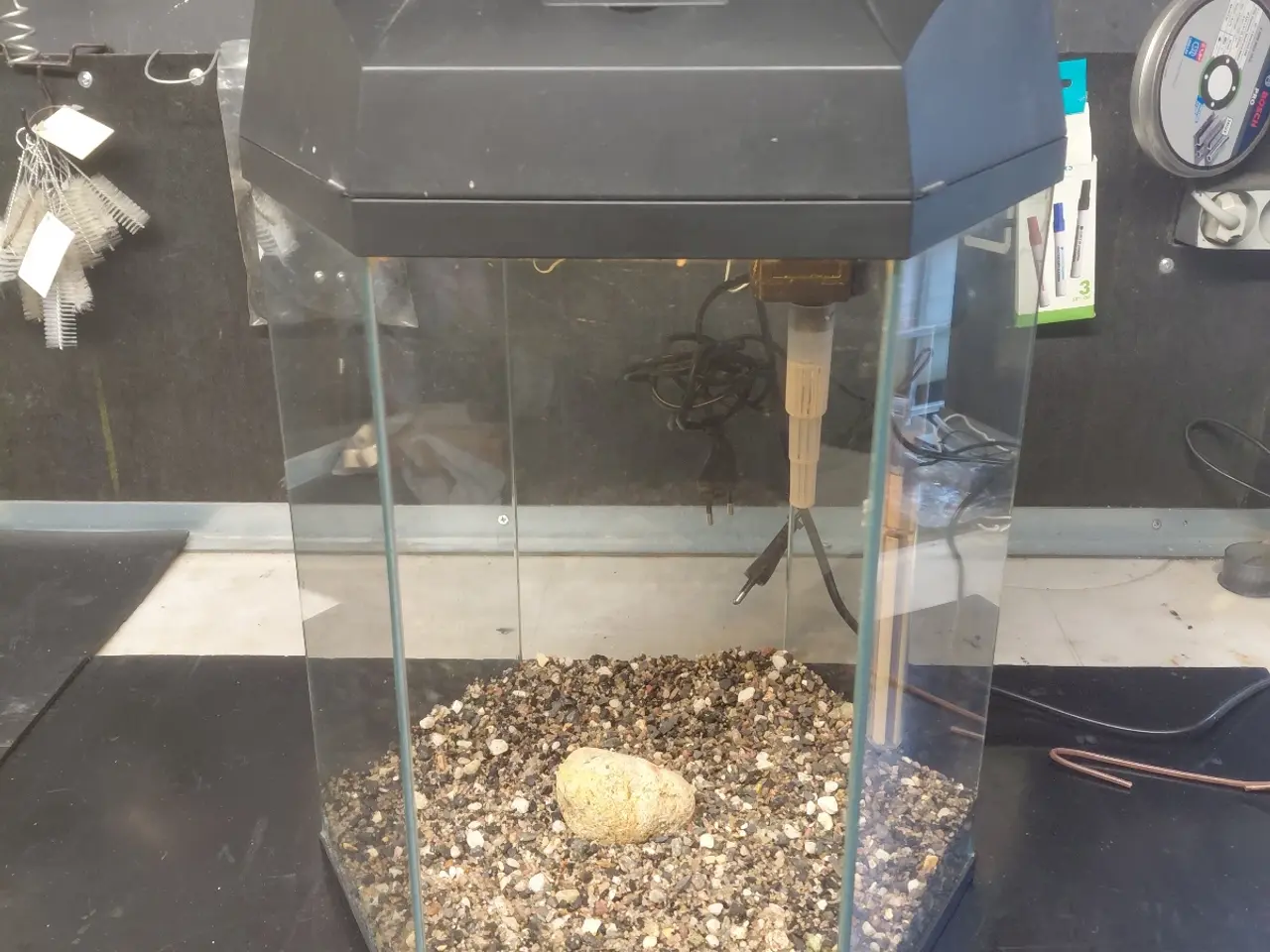 Billede 1 - Akvarier 30L