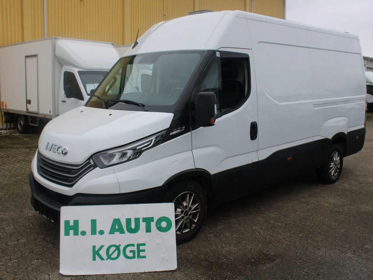 Billede 2 - Iveco Daily 3,0 35S18 12m³ Van AG8