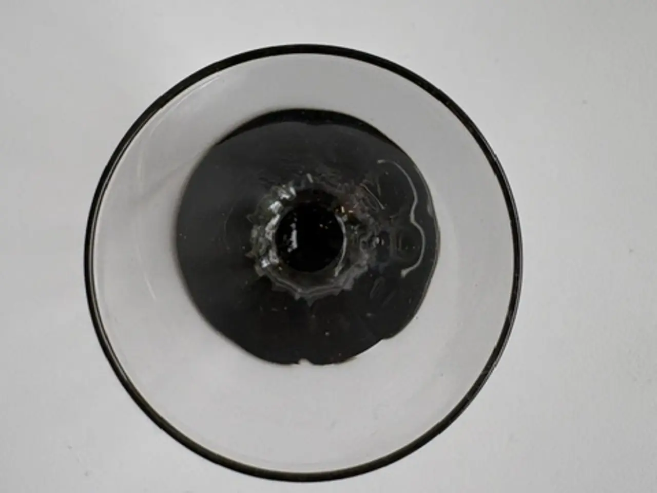 Billede 4 - Holmegaard Aalholm snapsglas med sort fod, 8 stk