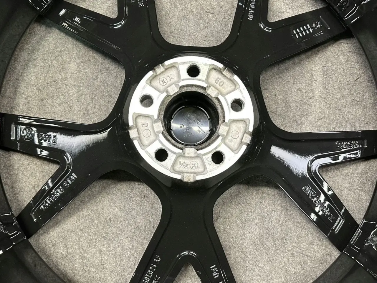 Billede 10 - ALUFÆLGE VW TOUAREG III R-Line Estoril 22''