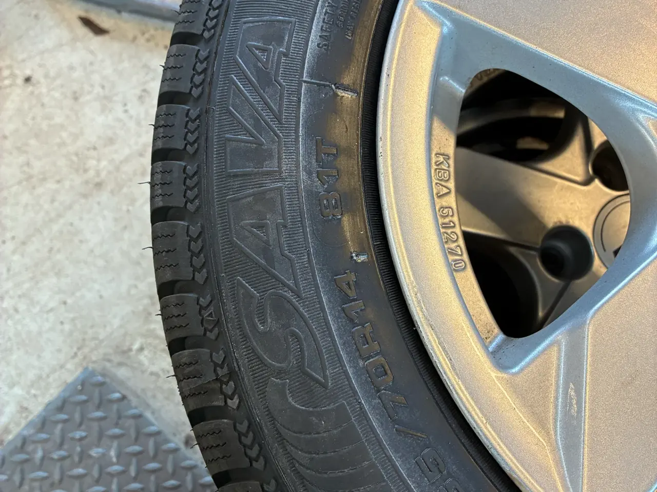 Billede 2 - Vinterhjul 4x100 VW Up og flere
