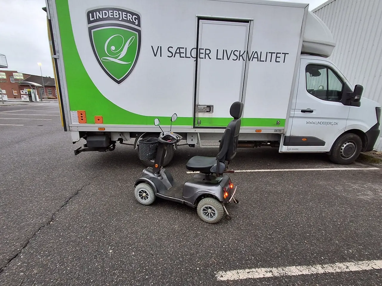 Billede 2 - LM-350 grå