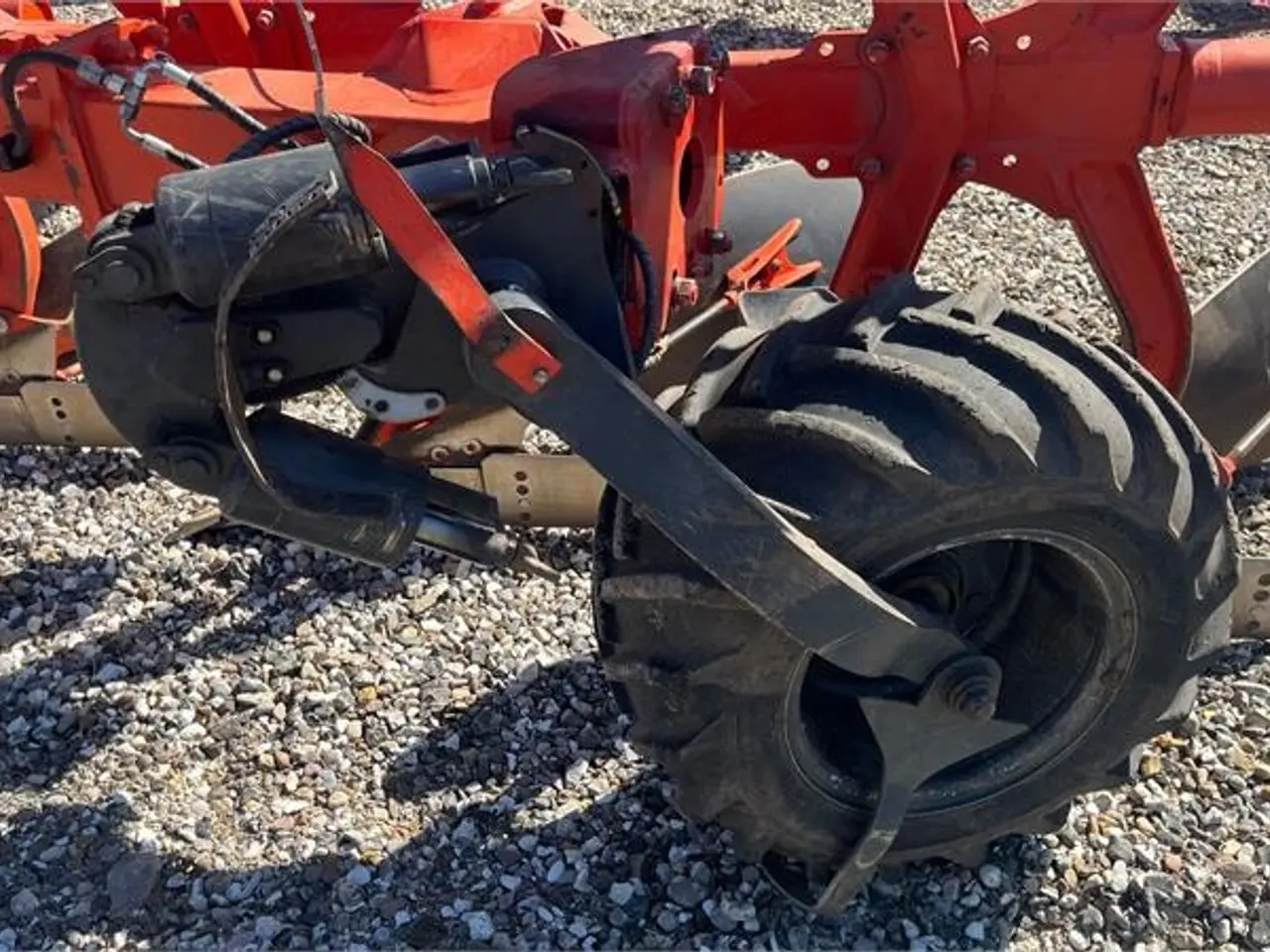 Billede 4 - Kuhn 5 f. VariMaster 153 NSH Altid kørt med centralsmør