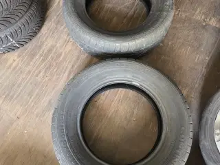 2 stk 235/65R17 Vinterdæk