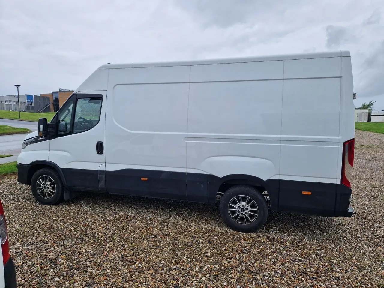 Billede 2 - Iveco Daily 3,0 35S18 12m³ Van AG8