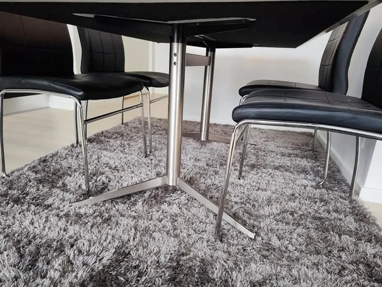 Billede 5 - Spisebord eller arbejdsbord 