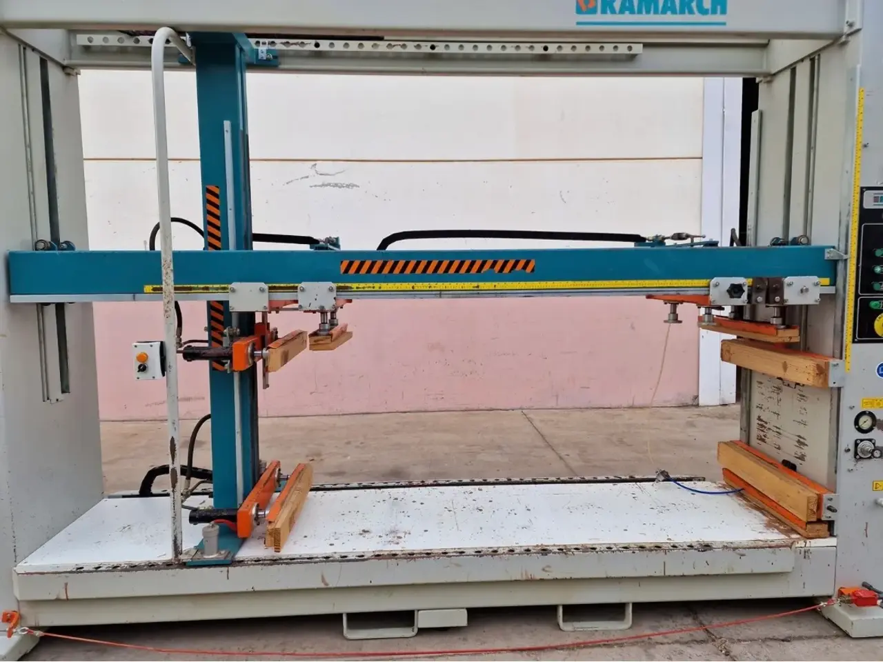 Billede 1 - RAMARCH Korpus presse