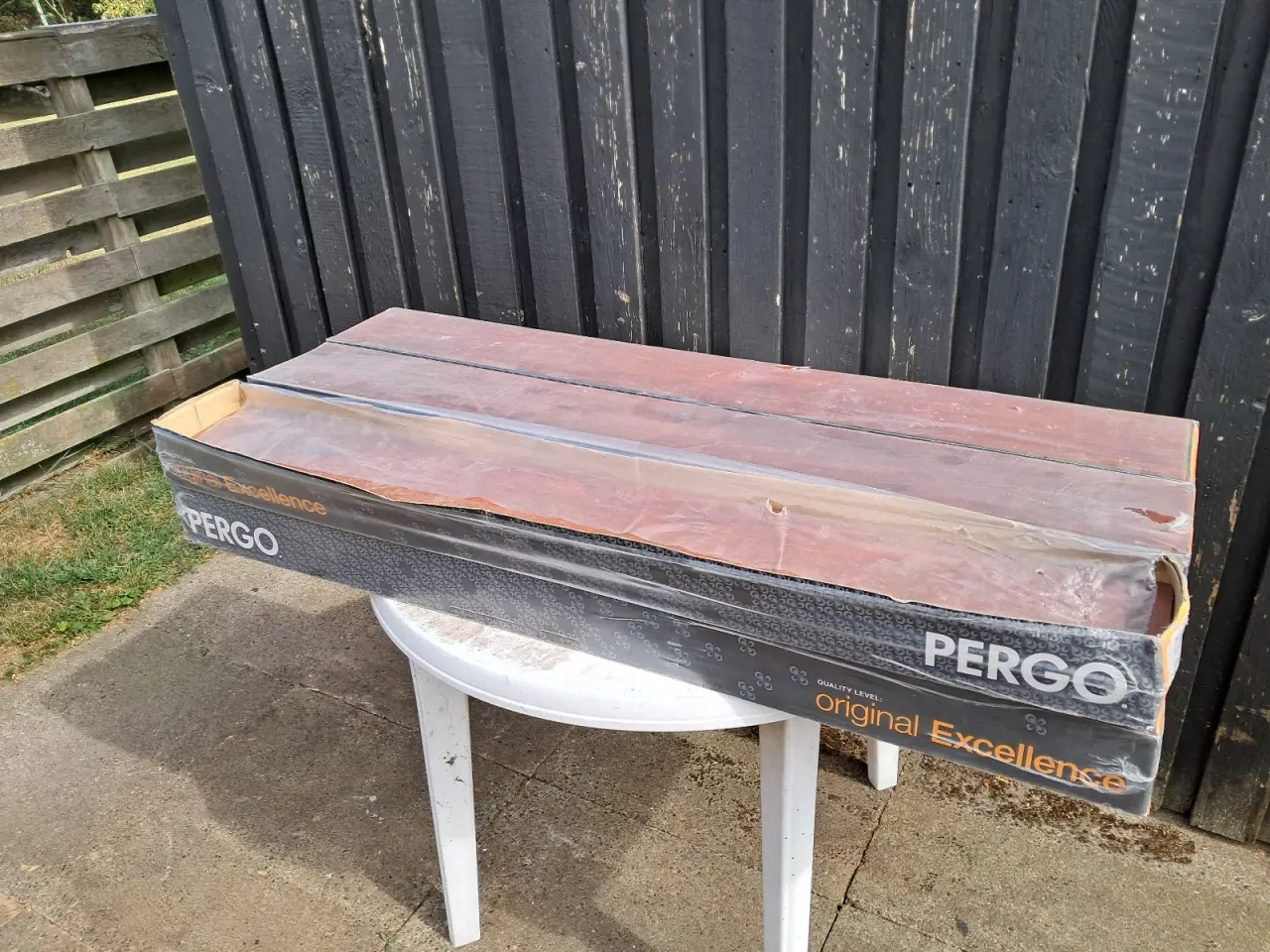 Billede 1 - Pergo Maritime Mahogany
