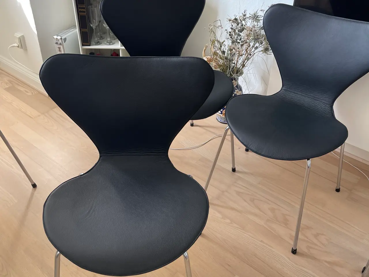 Billede 1 - 6 x Arne Jacobsen 7’er-stole – Dansk Designklassik