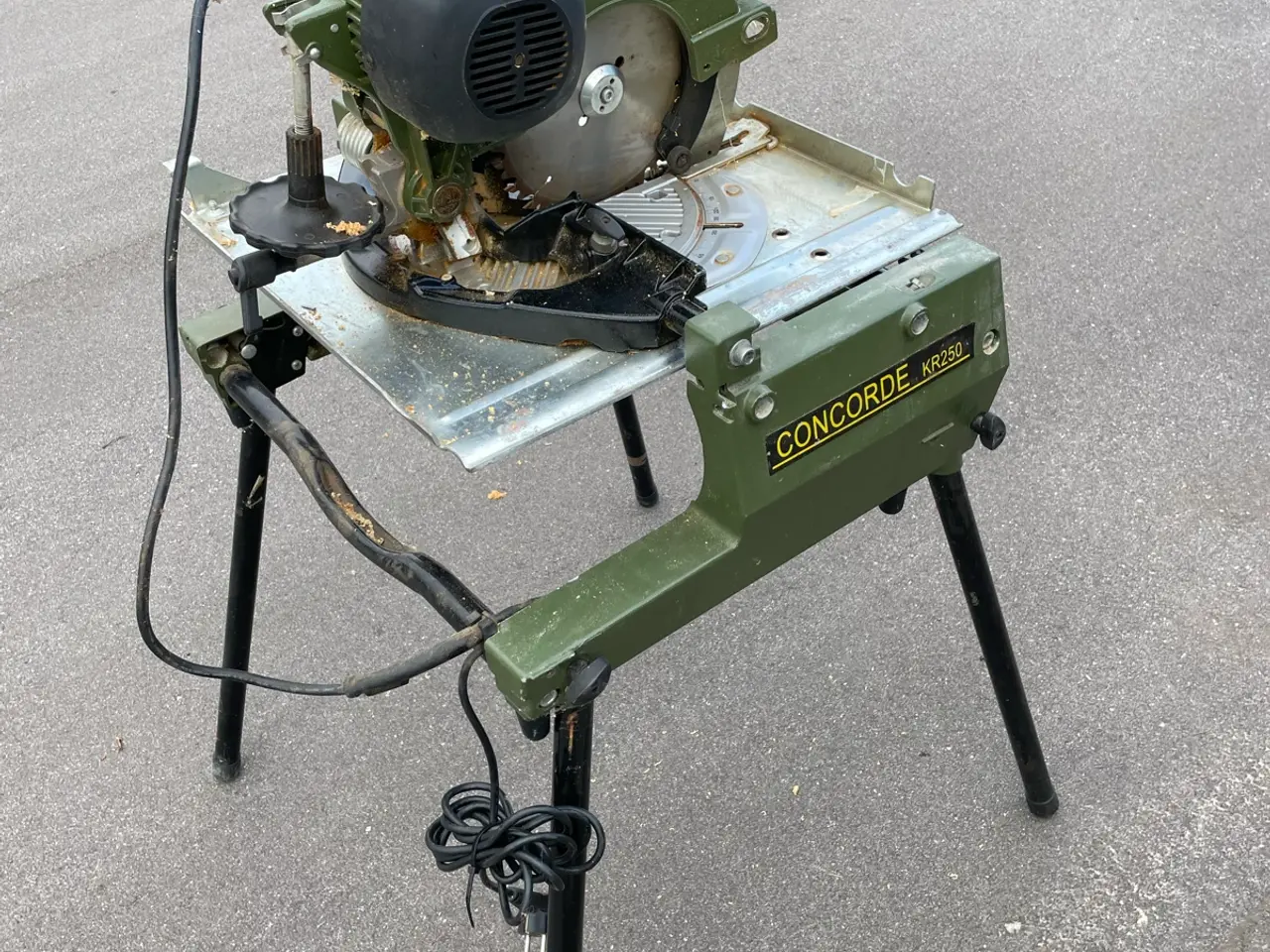 Billede 2 - Bygningssav med rundsav og kap/gearing