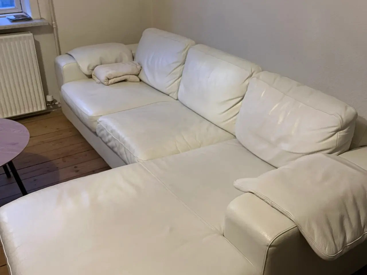 Billede 2 - Sælger den lækre læder sofa