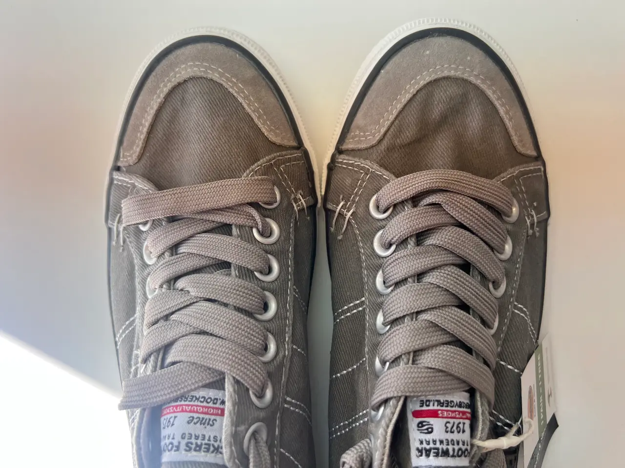 Billede 3 - Nye Dockers Sneakers i Grå Kanvas. Str. 42