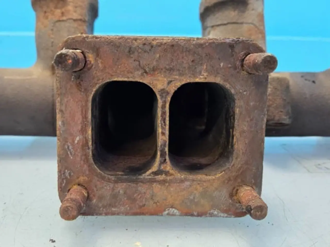 Billede 15 - SisuDiesel 84CTA-4V Undstødningsmanifold 836855506