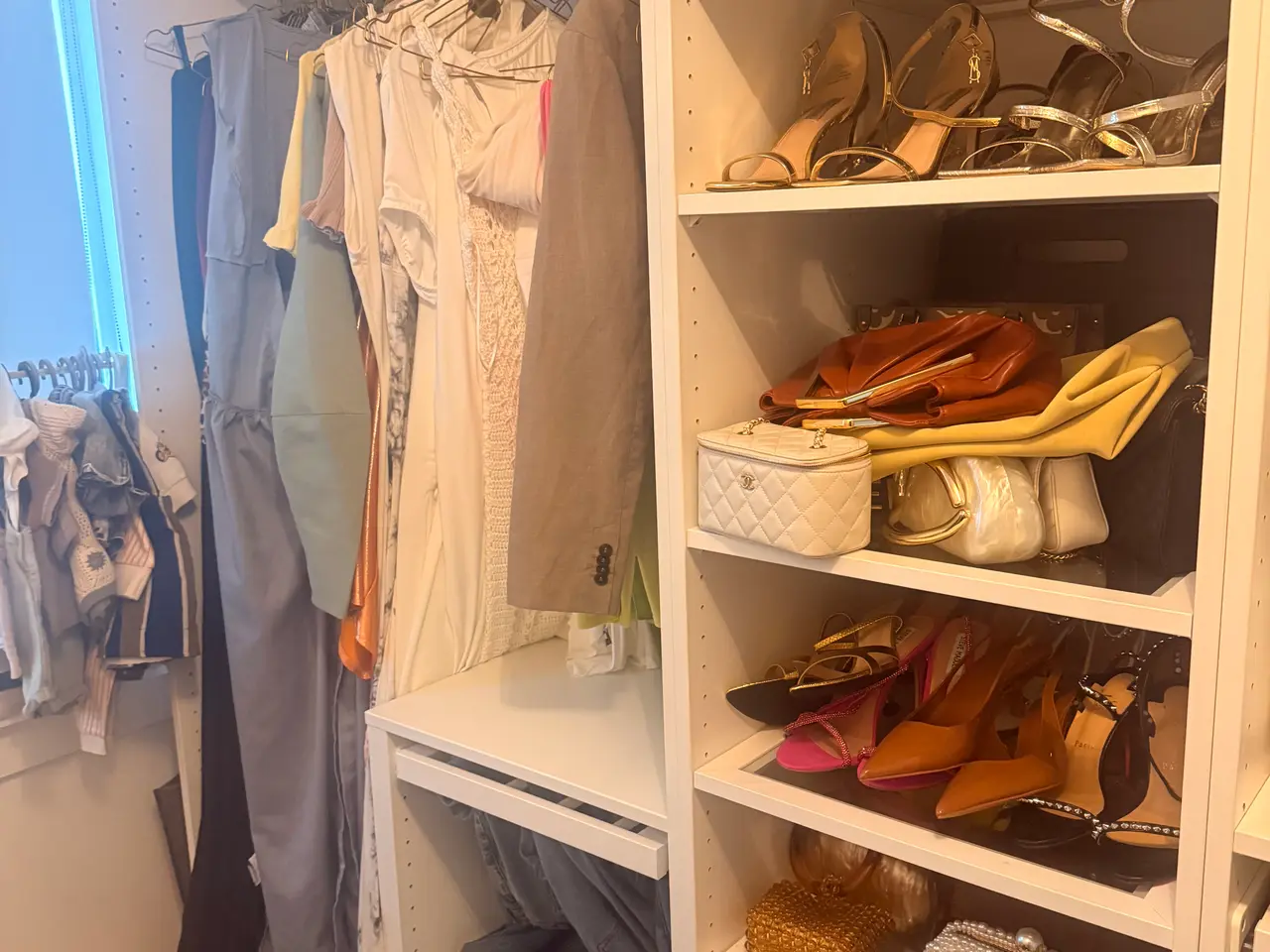 Billede 1 - IKEA PAX garderobe 325 × 201 cm – kun 2 år gammel