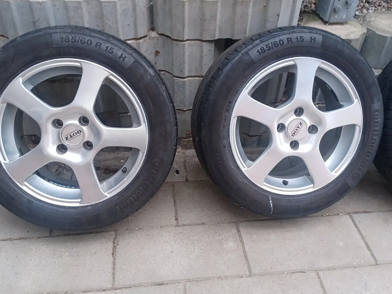 Billede 3 - Renault, Opel, Suzuki alufælge med sommerdæk.