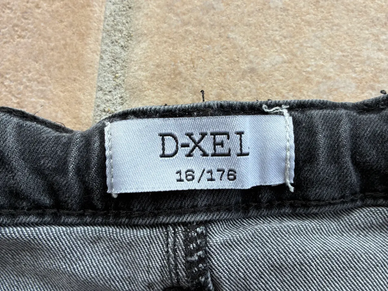 Billede 3 - D-Xel nederdel str. 16/176