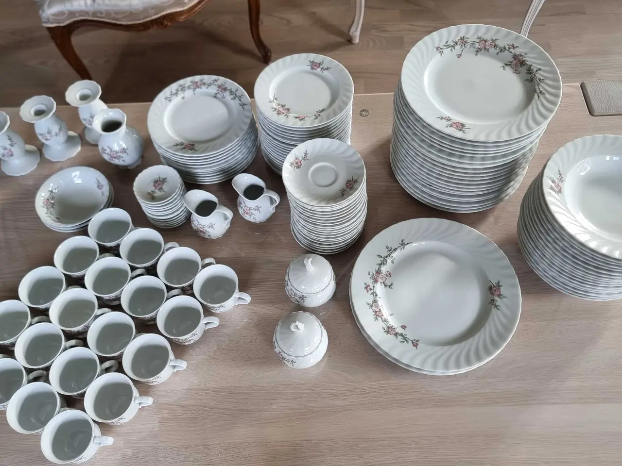 Billede 1 - Porcelæn Kaffe spisestel 