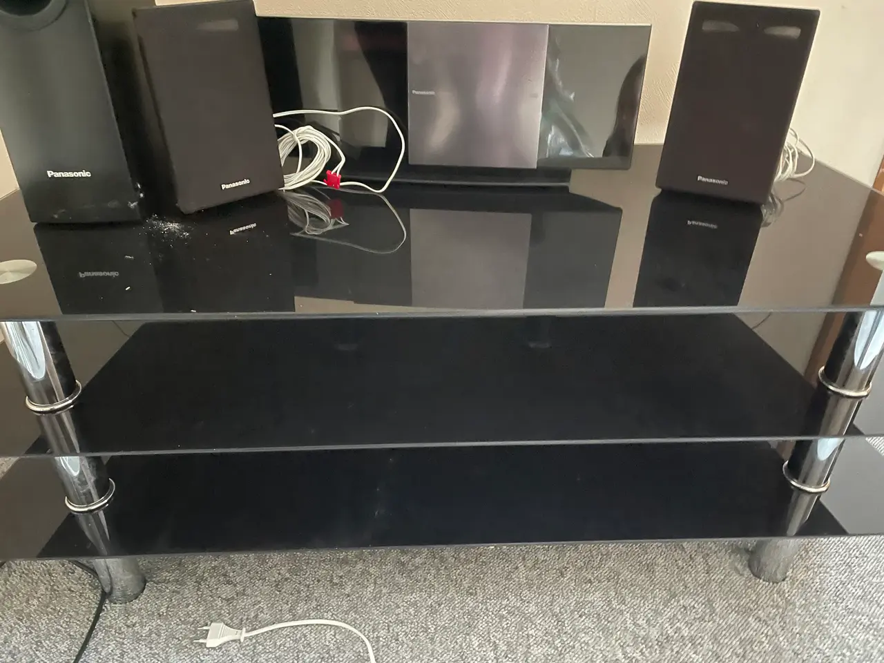 Billede 1 - TV bord sælges