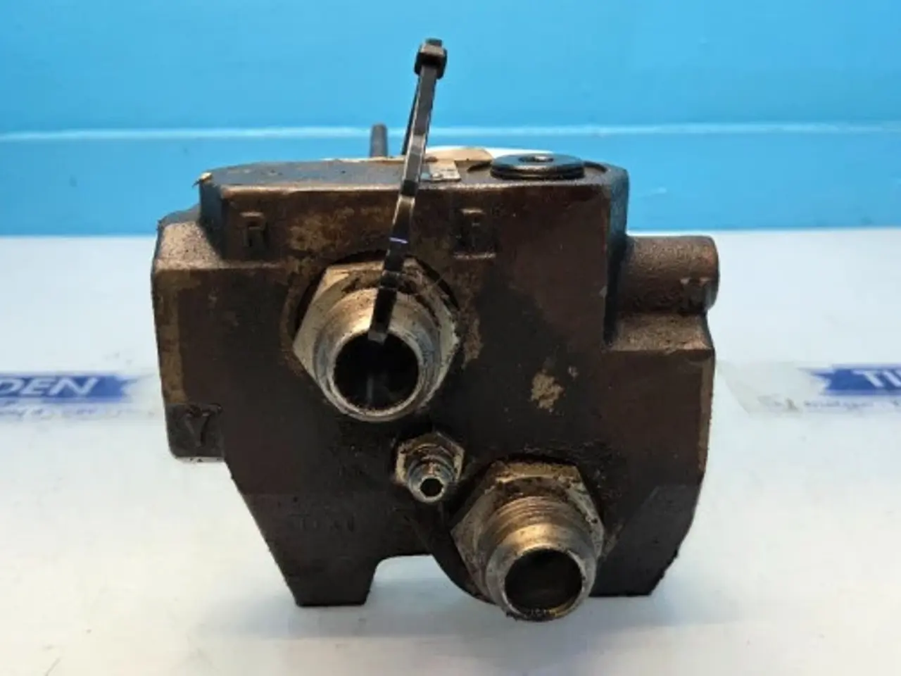 Billede 2 - Massey Ferguson 6290 Hydraulikventil 3796110M1