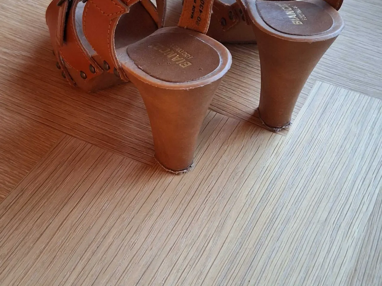 Billede 2 - Sandaler str. 38