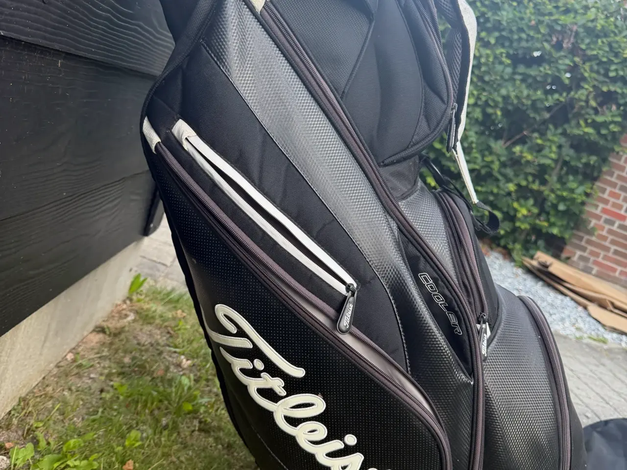 Billede 10 - Titleist golfbag med jernsæt, hybrid og putter