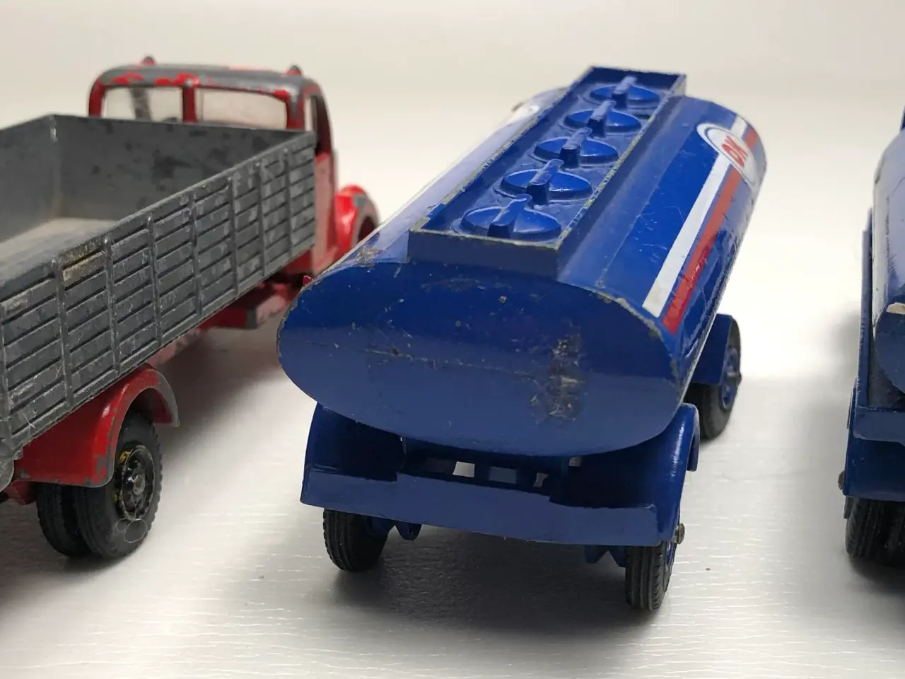 Billede 3 - VILMER...VOLVO OK TANKBIL og LASTBIL