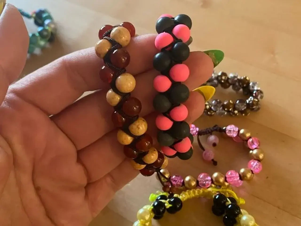 Billede 3 - Nye knyttede armbånd