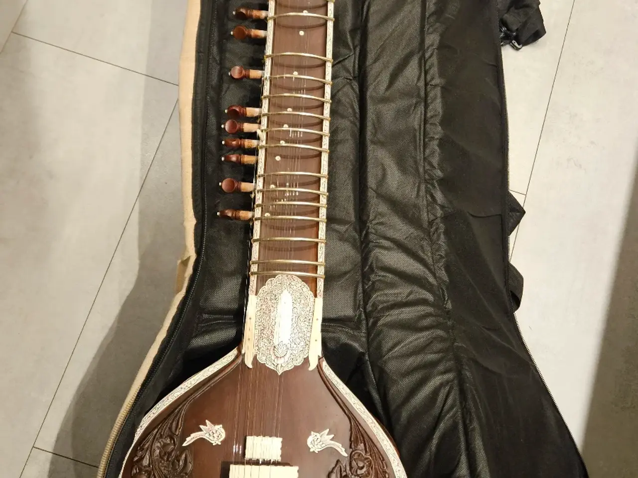 Billede 6 - Nataraj Sitar 103/18 – 11 sympatiske strenge m.tas