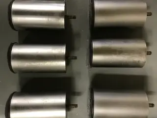 6 stk. Møbelben i børstet aluminium