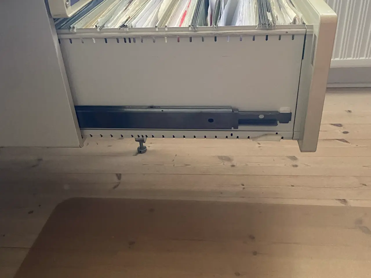 Billede 5 - Skrivebord
