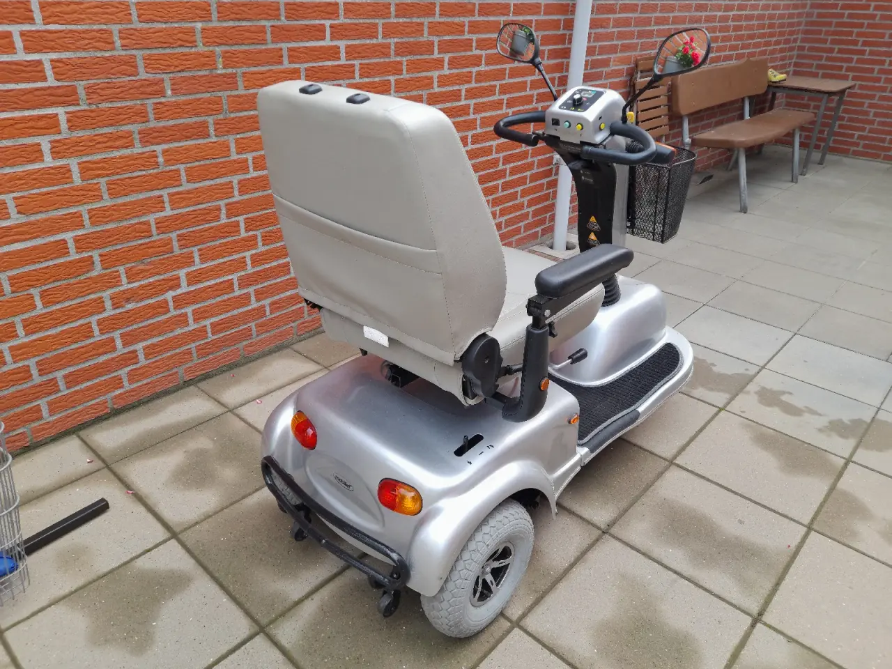 Billede 2 - Mobilet elscooter Ca. 10år