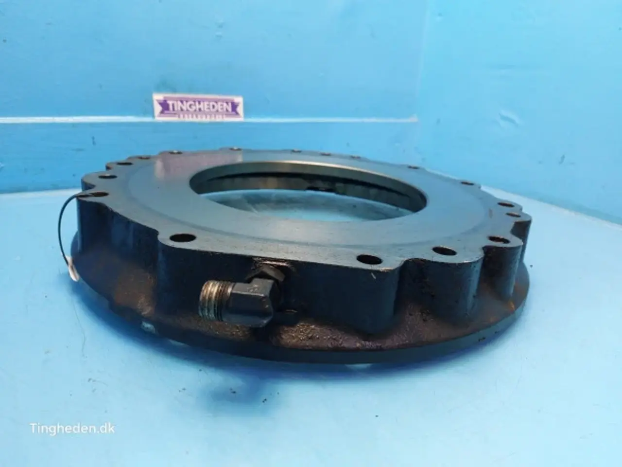 Billede 13 - New Holland T6 Afstandsstykke 87608920