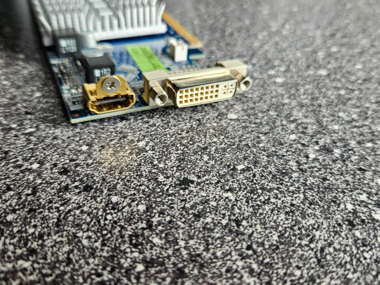 Billede 2 - Gigabyte grafikkort DVD/HDMI
