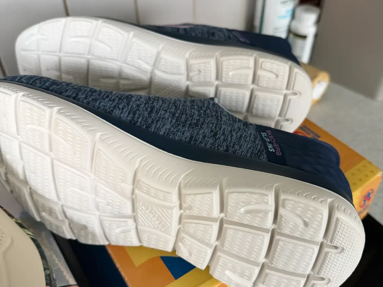 Billede 10 - Sketchers 2 par nye str 39