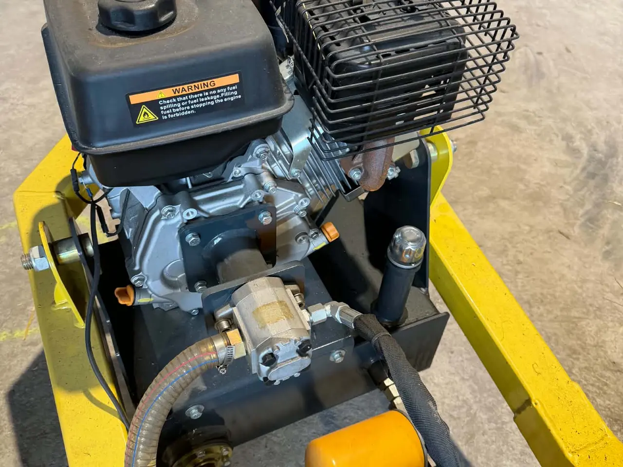 Billede 6 - Mobilt hydraulisk pælebor med 9hk benzinmotor.