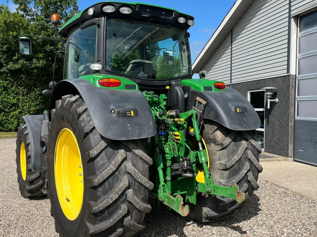 Billede 13 - John Deere 6215R Med frontlift og frontPTO