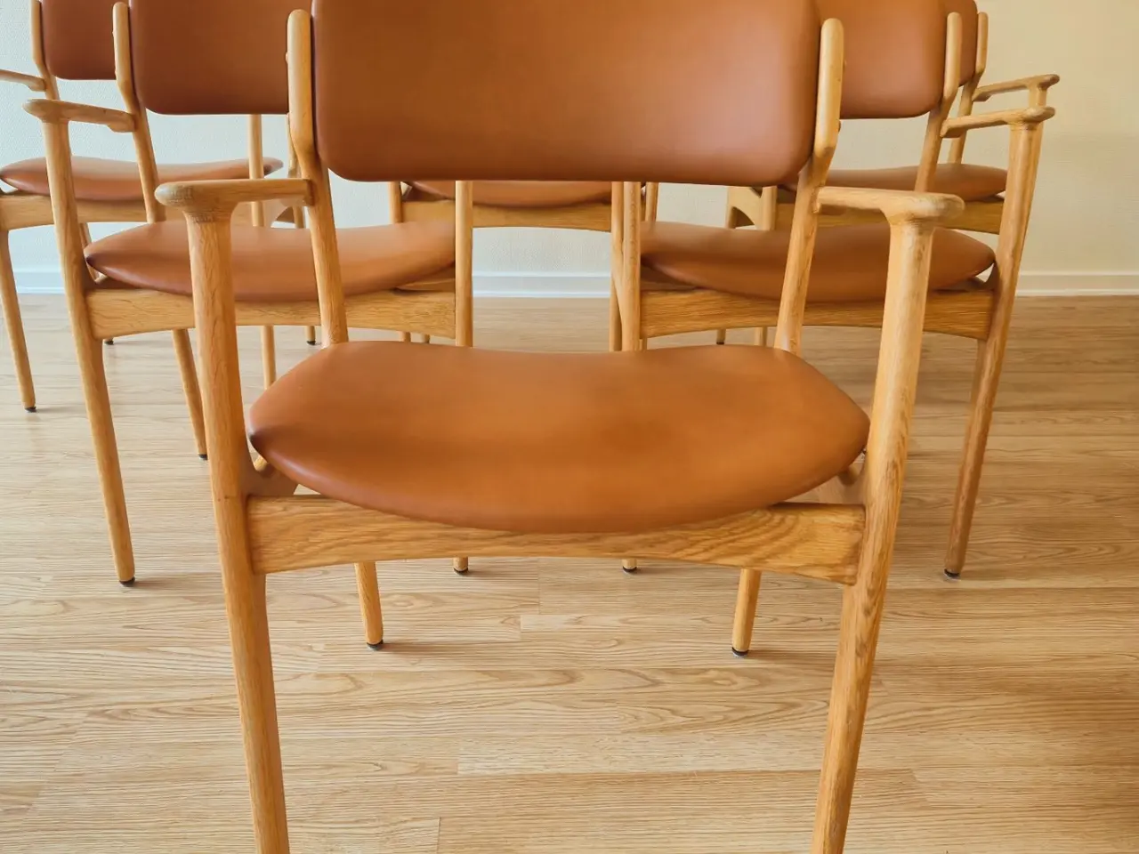 Billede 5 - Erik Buch Od50 armstole i egetræ - nyrenoverede