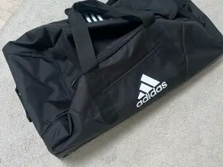 Adidas sportstaske Tiro Trolley Team XL-tasken med