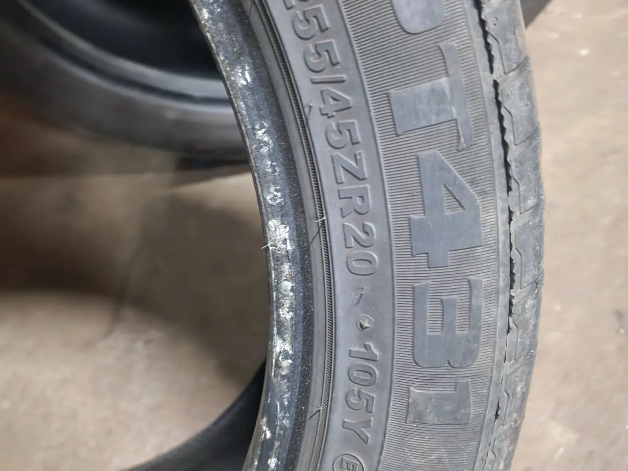 Billede 3 - 255/45/ 20" Petlas