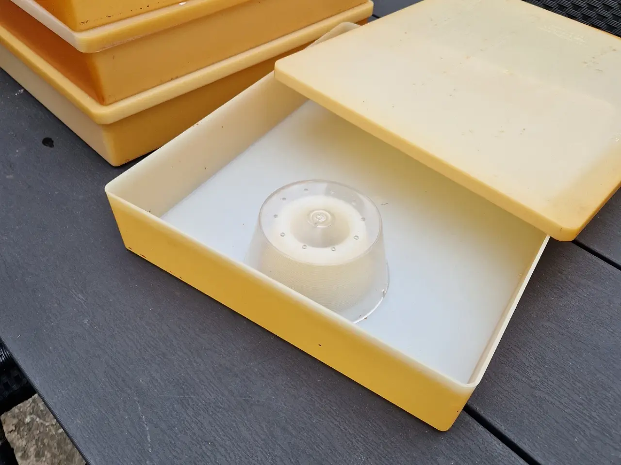 Billede 1 - Foderbakker biavl